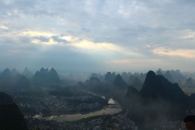 阳朔电视塔旅行图片 3