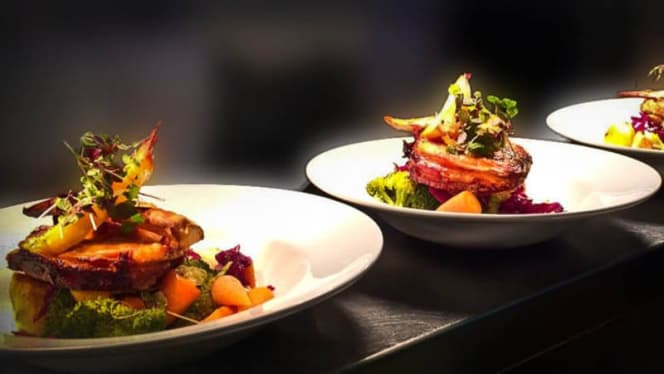 Reedham Ferry Complex餐厅图片