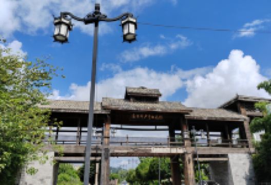 好花红千户布依寨景点图片