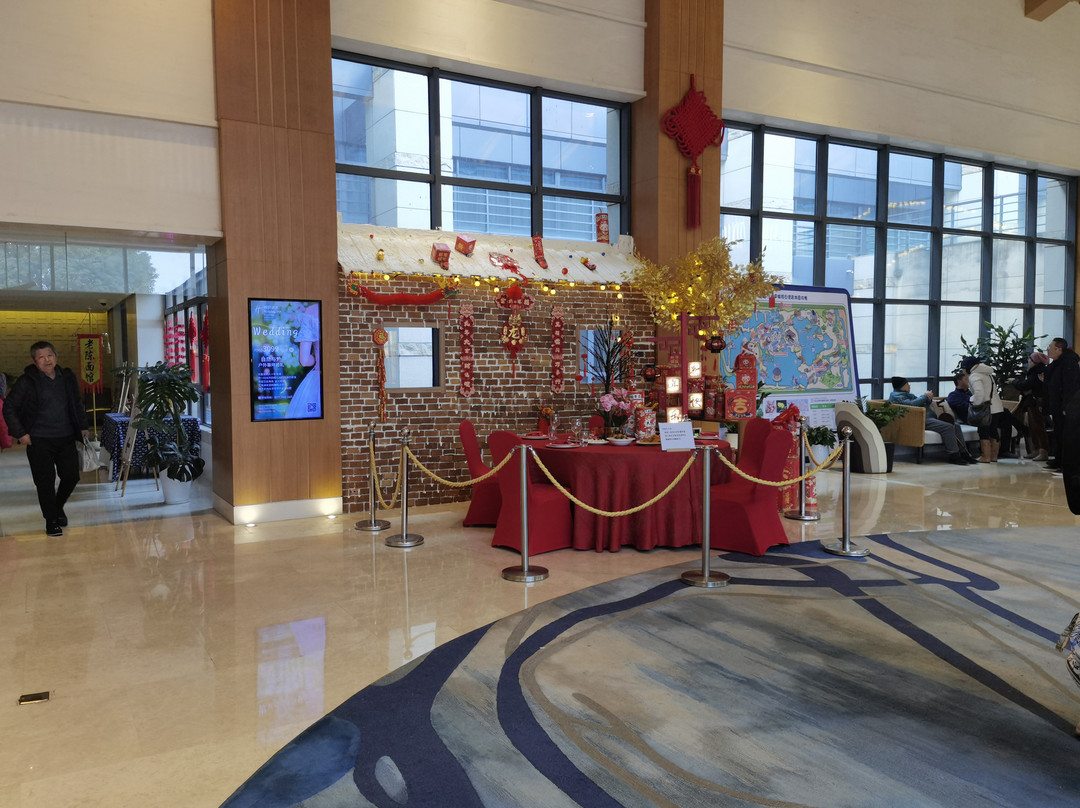 昆山花桥中城假日酒店主图