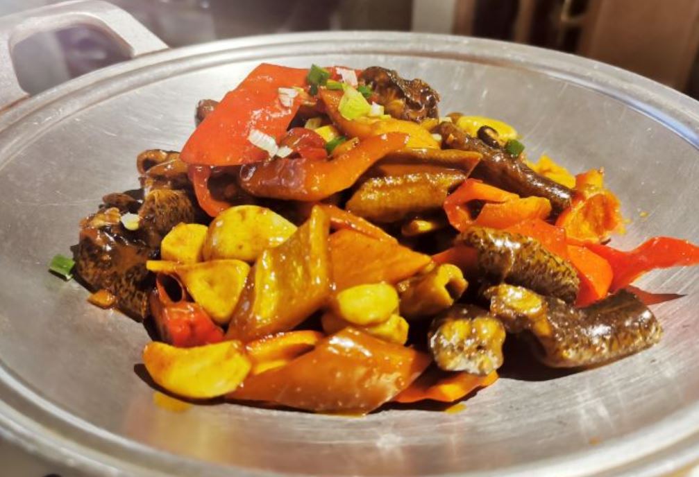 小菜园新徽菜(铜陵八佰伴店)