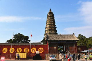 洪洞县的文化之旅 不能只有寻根问祖的大槐树 还应有艺术宝库广胜寺