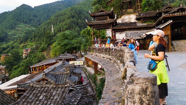 贵州旅游地接导游,贵州地陪导游,贵州正规导游,贵州高端可靠导游,1对1导游服务