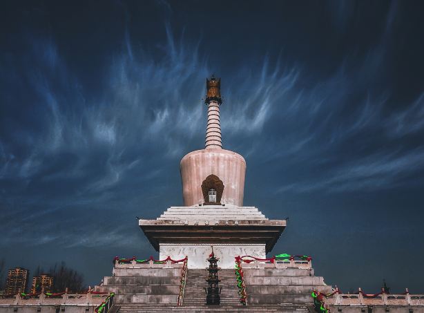 白塔公园景点图片
