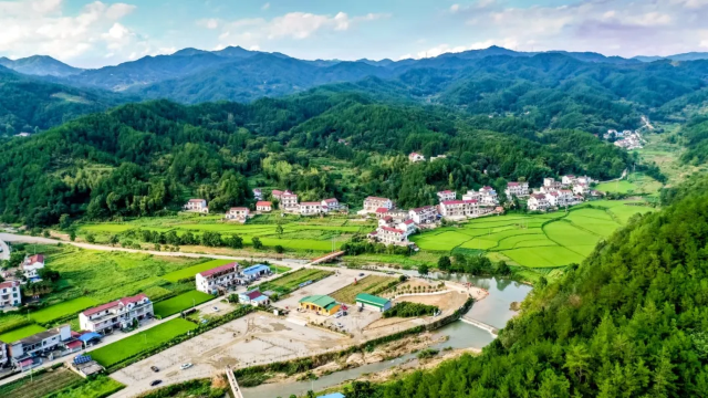 皖鄂大峡谷漂流