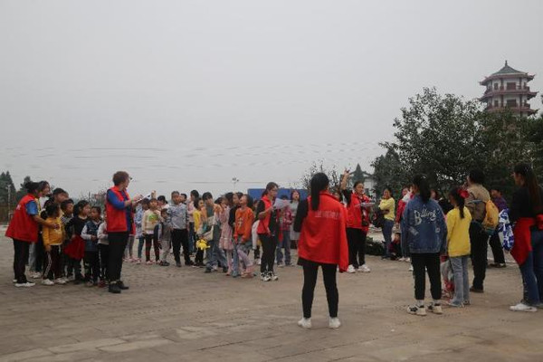 爱​满重阳活动开始了，欢迎来葫芦坝睡仙小镇赏花