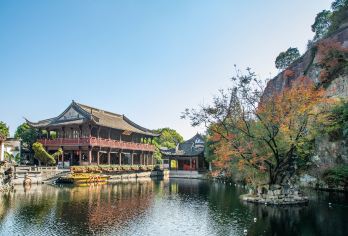 绍兴鲁迅故居+沈园+东湖+兰亭景区一日活动【文化历史探寻之旅】【“从百草园到三味书屋”，在鲁迅故里还原课本中的儿时记忆】