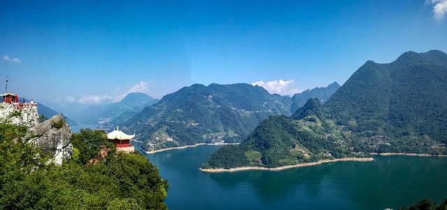 清江画廊怎么选择ab路线—长阳附近有什么好酒店