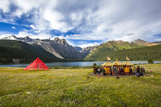 绝美川西秘境，探寻措普沟的夏日时光！
