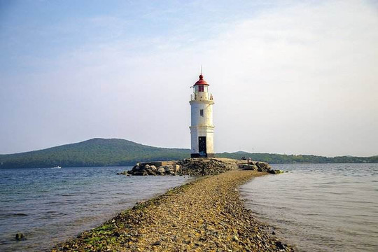 五一感受海参崴(第二天:灯塔-游行-歌剧)