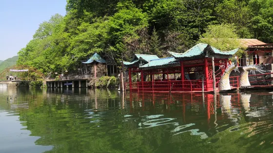 青山湖