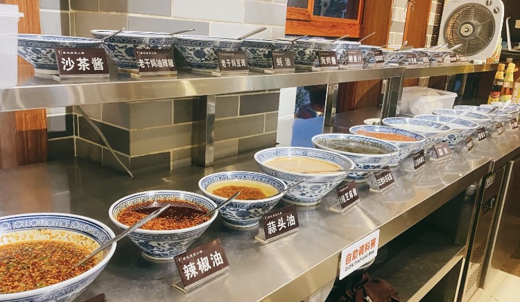 老北京炭火锅(保亭店)餐厅图片