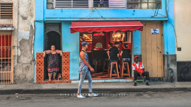 古巴初印象 复古车老房子和超低物价