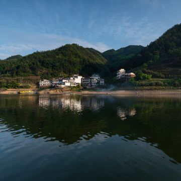 黄山+宏村+九华山风景区+婺源篁岭景区+新安江山水画廊6日5晚私家团