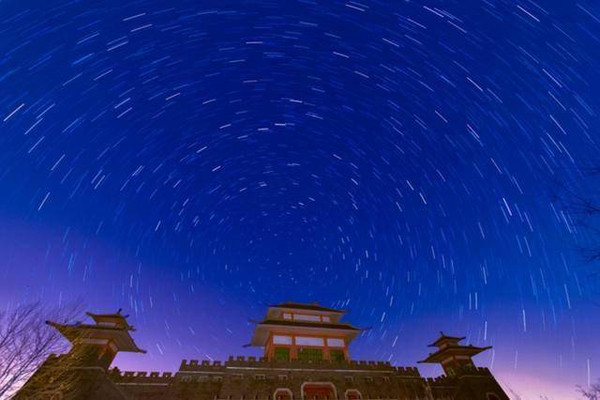 带着自己的小行囊，去七星台，看全中国最美的星空，看初升的太阳
