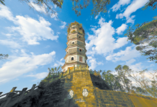 宝泉塔景点图片