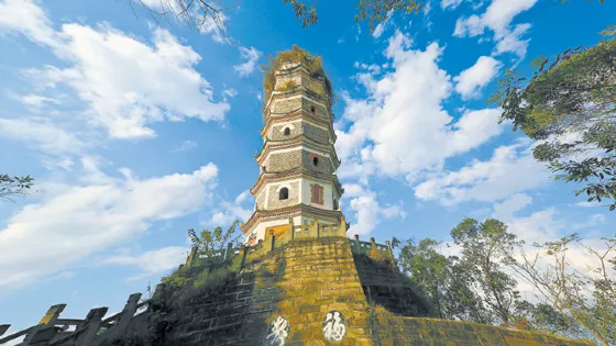 寶泉塔