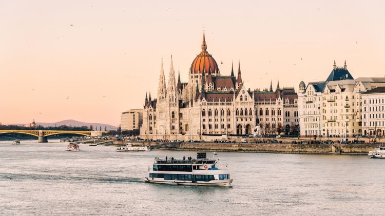 Budapest Danube Boat Tour