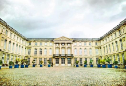 贡比涅城堡景点图片