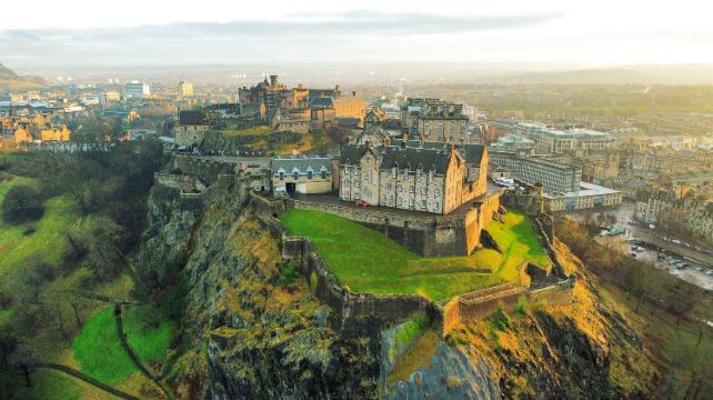 8-Day Scotland Tour·Loch Lomond, Glencoe Valley, Cairngorms, Edinburgh Castle