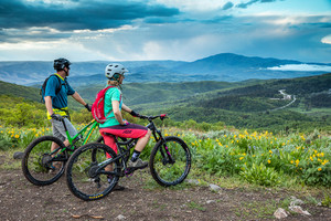 犹他州游记图文-在犹他州五大国家公园里，有红岩峡谷和漫天繁星，附送终极游玩指南
