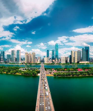 2D1N • Changsha highlights: Yuelu Mountain, Orange Island, Hunan Provincial Museum, 5-diamond hotels, business van transfers, and train booking assistance