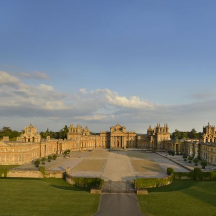 英国伦敦布莱尼姆宫+海克利尔城堡+班普顿一日游【行程可调】