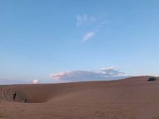 腾格里沙漠-中卫-吾家晨晨