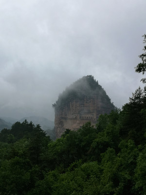 说走就走之:烟雨麦积