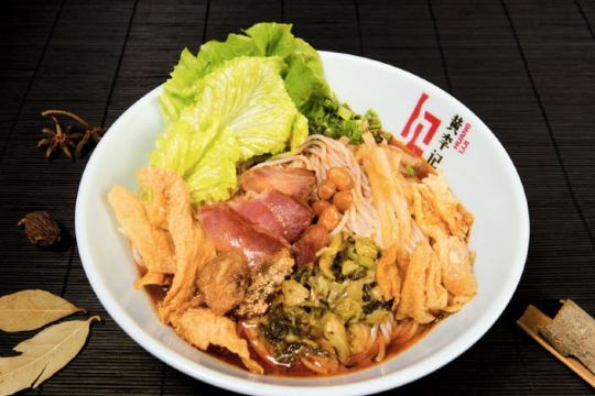 黄李记桂柳螺蛳粉(三中路总店)