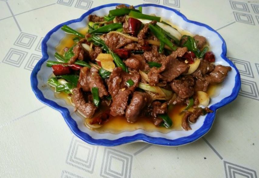 芒市郗家饭店餐厅图片