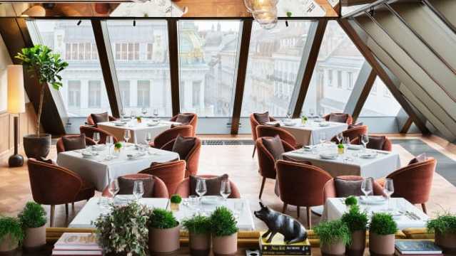 Neue Hoheit Brasserie