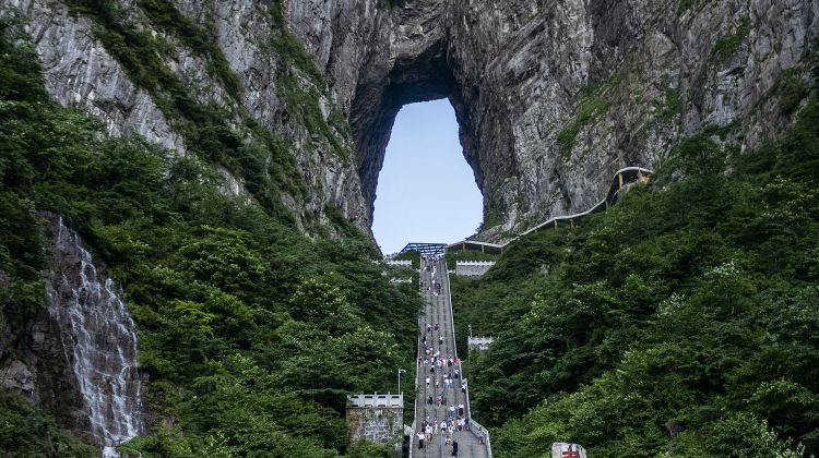 5-day 4-night · Group Tours · Zhangjiajie + Tianmen Mountain National Forest Park + Fenghuang Ancient Town