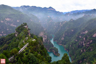 水墨峰林峡 云雾山水画