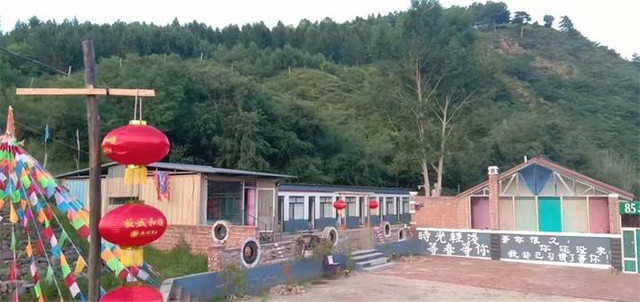 承德围场塞罕坝85乡土民宿晓苑,紧邻千亩葵花花海,可远望棋连山脉!
