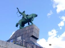 萨拉瓦特·尤拉耶夫雕像-乌法