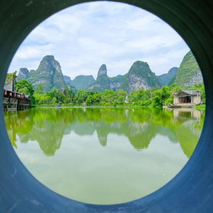 广西南宁+巴马+百色+崇左+德天跨国瀑布景区+三娘湾+北海+涠洲岛10日9晚自由行