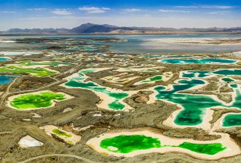 大柴旦翡翠湖旅游景区一日游【敦煌往返大柴旦翡翠湖1日游】【经典线路，深度透彻，穿越苍茫戈壁，网红景点打卡，让旅行随心所欲，让你的朋友圈不一样！】