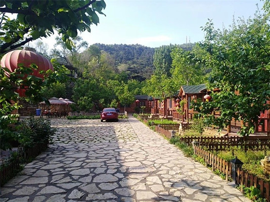 天津蓟县西井峪逸闲隐居农家院,别致木屋置身山野,媲美瑞士小镇!