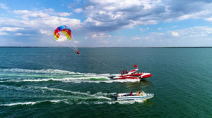 神木游记图文-初秋也可以玩水上项目，没想到吧？