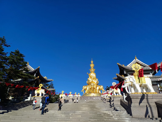 【四川】天府之国——成都、峨眉山、九寨沟