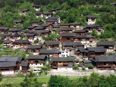 探秘黔东南最原始的村落朗德上寨