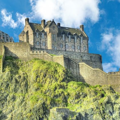 英国苏格兰高地爱丁堡爱丁堡城堡+卡尔顿山+皇家英里大道一日游
