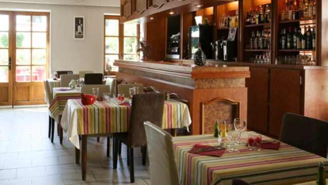 Restaurant La Poularde餐厅图片