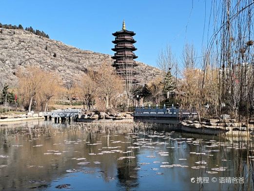 梁山春园景区