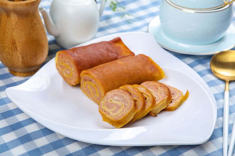 Five-Spice Meat Rolls