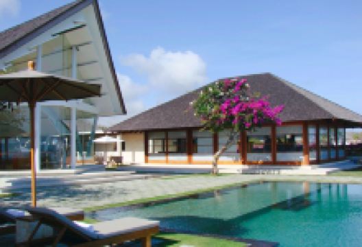 缇尔塔水之教堂景点图片