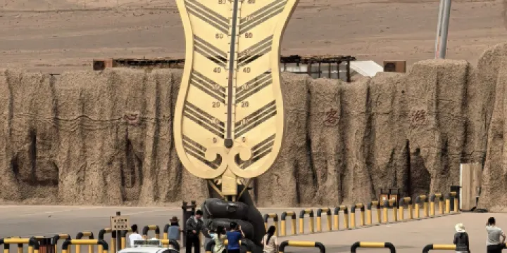 三借芭蕉扇雕塑