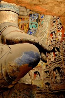 立三佛洞(第十八窟)-大同-徐徐霞客Rr