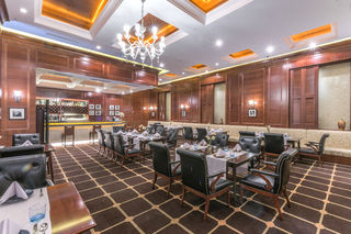 厦门爵士西餐厅:以欧洲贵族建筑为基调,营造高端名仕就餐环境!